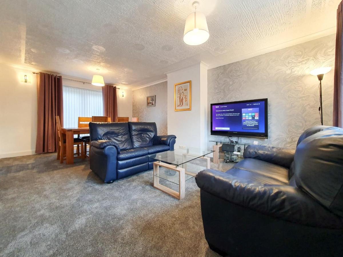 3 Bedroom House Amazon M90 Dunfermline Edinburgh Eksteriør bilde